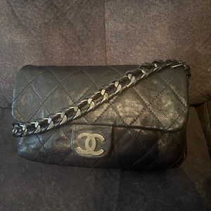 Chanel Bag- Modern Chain Glazed caviar leather flap bag